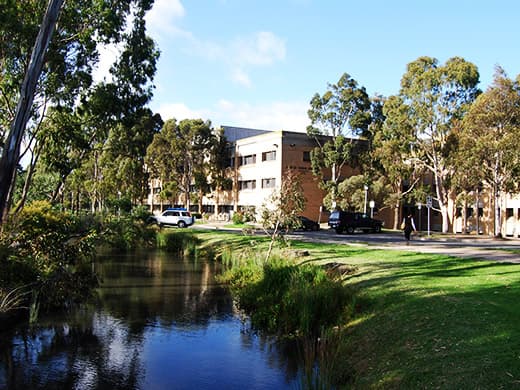 ラ・トローブ大学