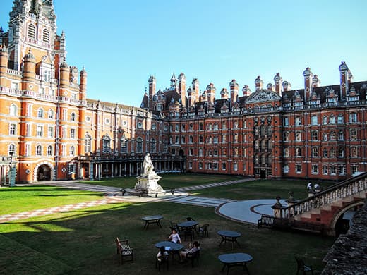 ロンドン大学ロイヤル・ホロウェイ校