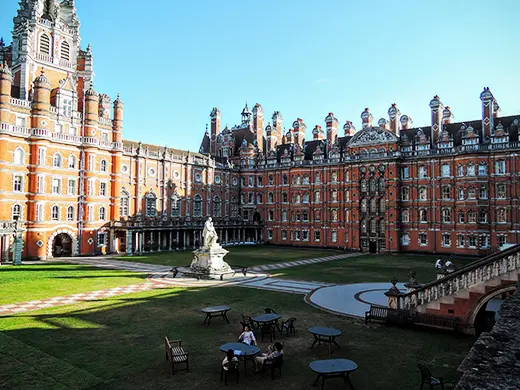 ロンドン大学ロイヤル ホロウェイ校 イギリスの大学への進学 留学 Nic International College In Japan